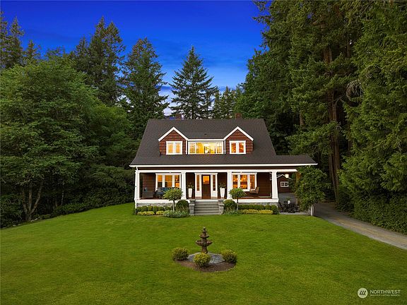 Historic Redmond home in a park-like setting on pastoral Union Hill.>