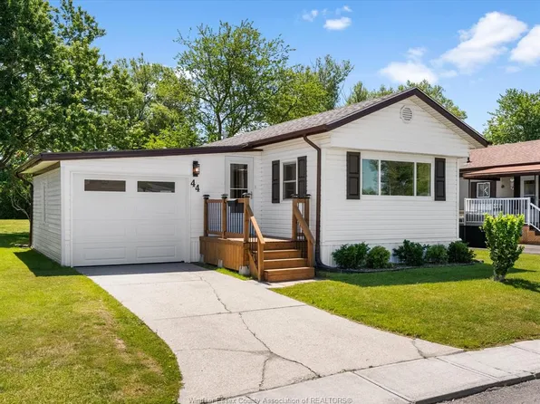 44 Miriam Ct, Essex, ON N8M 1Z2