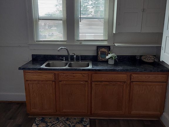 2nd image of 14652 Ardmore St Floor 2