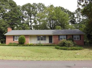 138 Carlisle Dr, Jackson, TN 38301