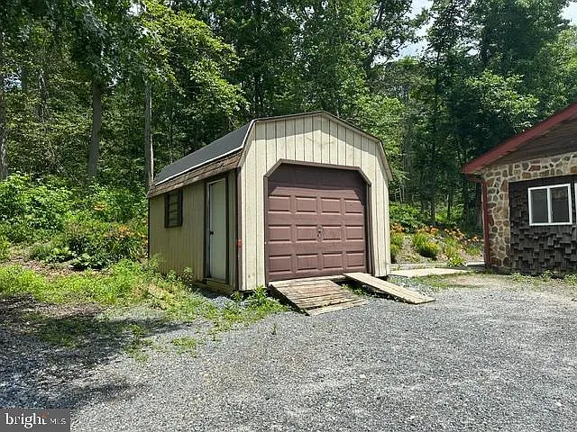 115 Fieldstone Rd — Photo 22