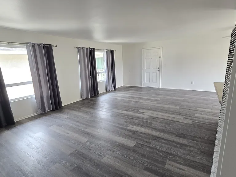 7802 Shaffer Cir #4 — Photo 4