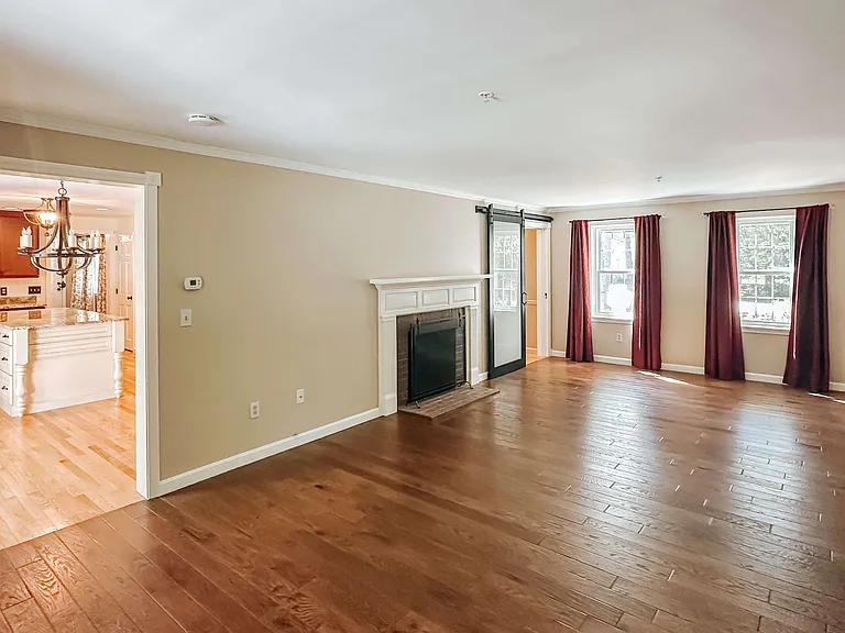 10 Herrick Rd — Photo 10