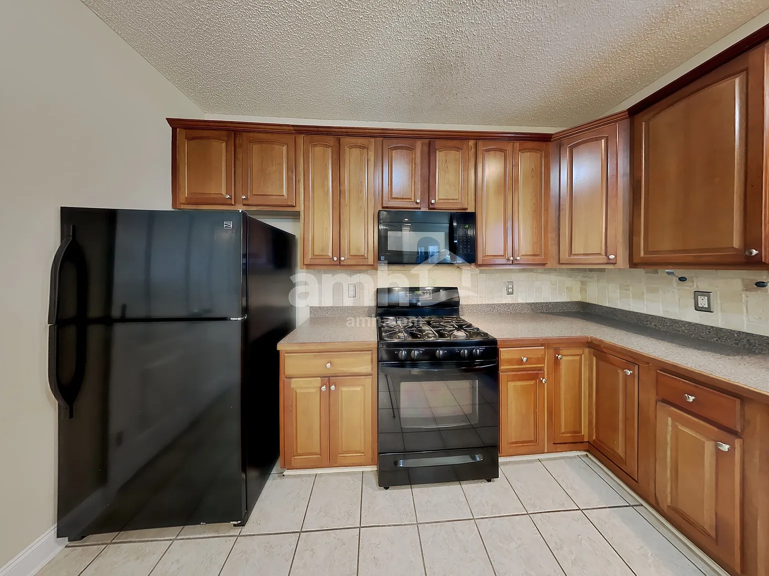 4 bed, 2.5 bath, 2859 sqft, $2,545 — Photo 3