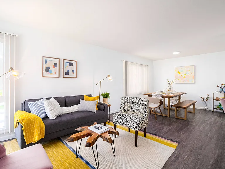 Westlake Apartments — Photo 5
