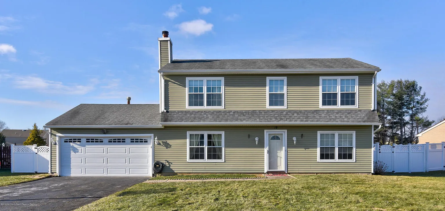 19 Cherry Hill Ln photo 1