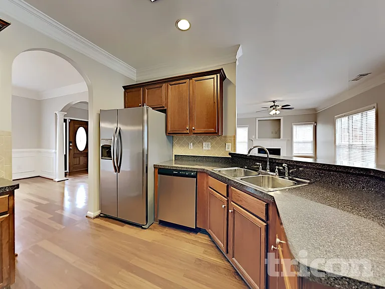 4311 Glen Heights Way — Photo 11