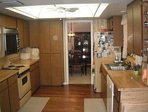 5th image of 4433 Carolwood St