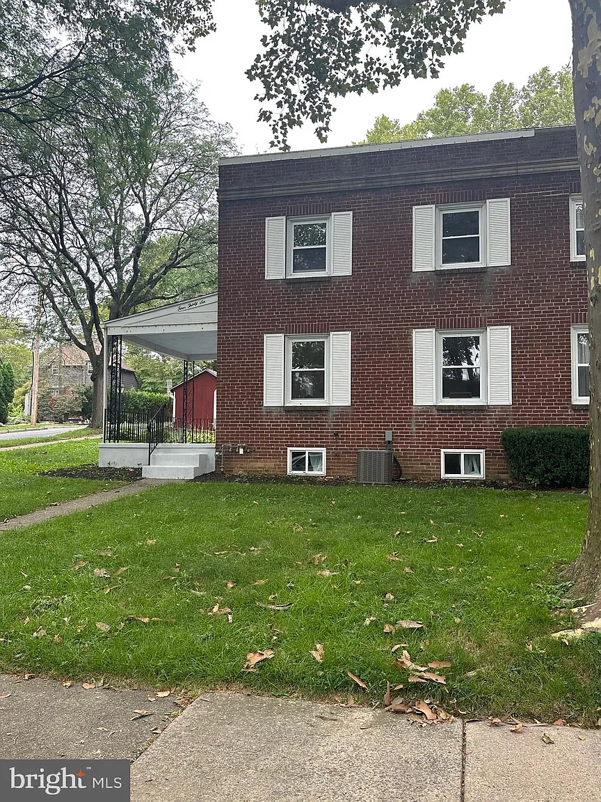 436 Sycamore Rd photo 1