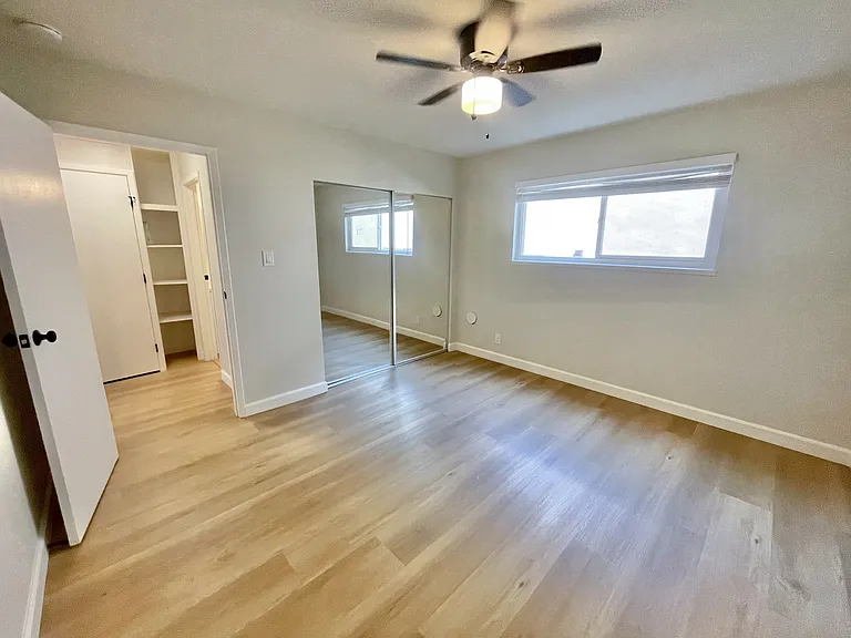 3745 Miramar Way — Photo 7