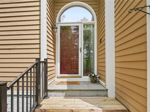 69 Pond View Lane, Chappaqua, NY 10514