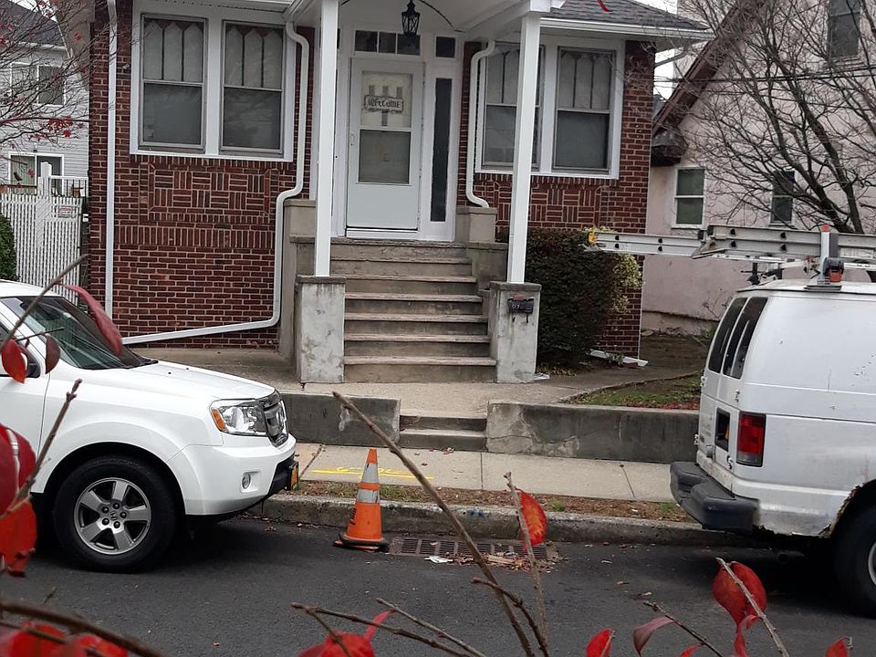 1st image of 89 Railroad Ave