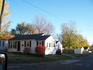 2nd image of 2040 E 7th St