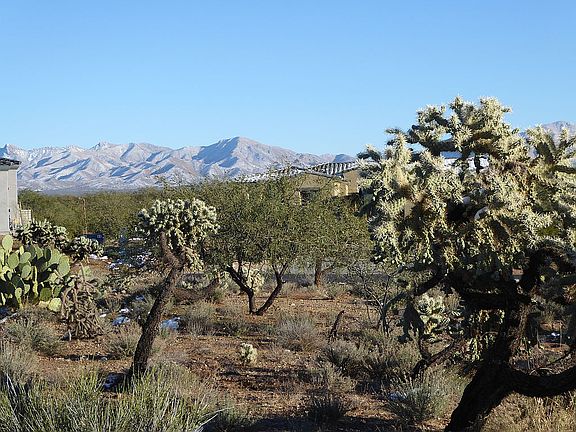 4th image of 281 N Scenic Vista Dr