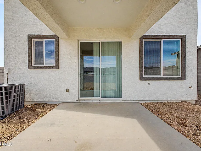 141 W Latona Rd — Photo 27