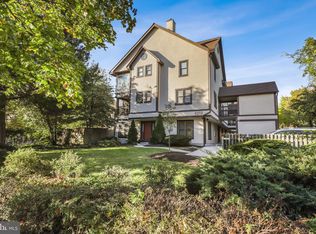 4202 Roland Ave UNIT 202, Baltimore, MD 21210