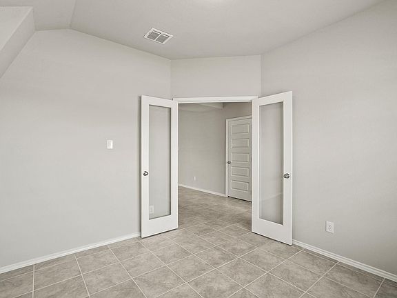 4th image of 2658 Downsbury Rd