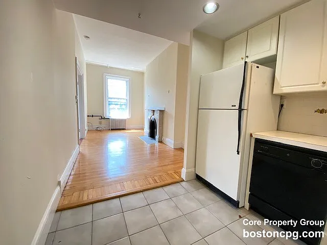 233 Beacon St #10 — Photo 3