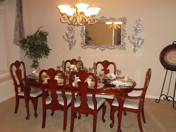 Formal Dining