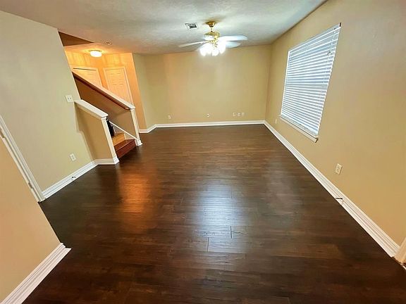 5th image of 7929 Comal St