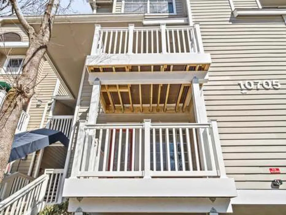 10705 Hampton Mill Ter #100