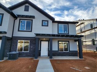 3223 E Elkhorn Ln, Washington, UT 84780