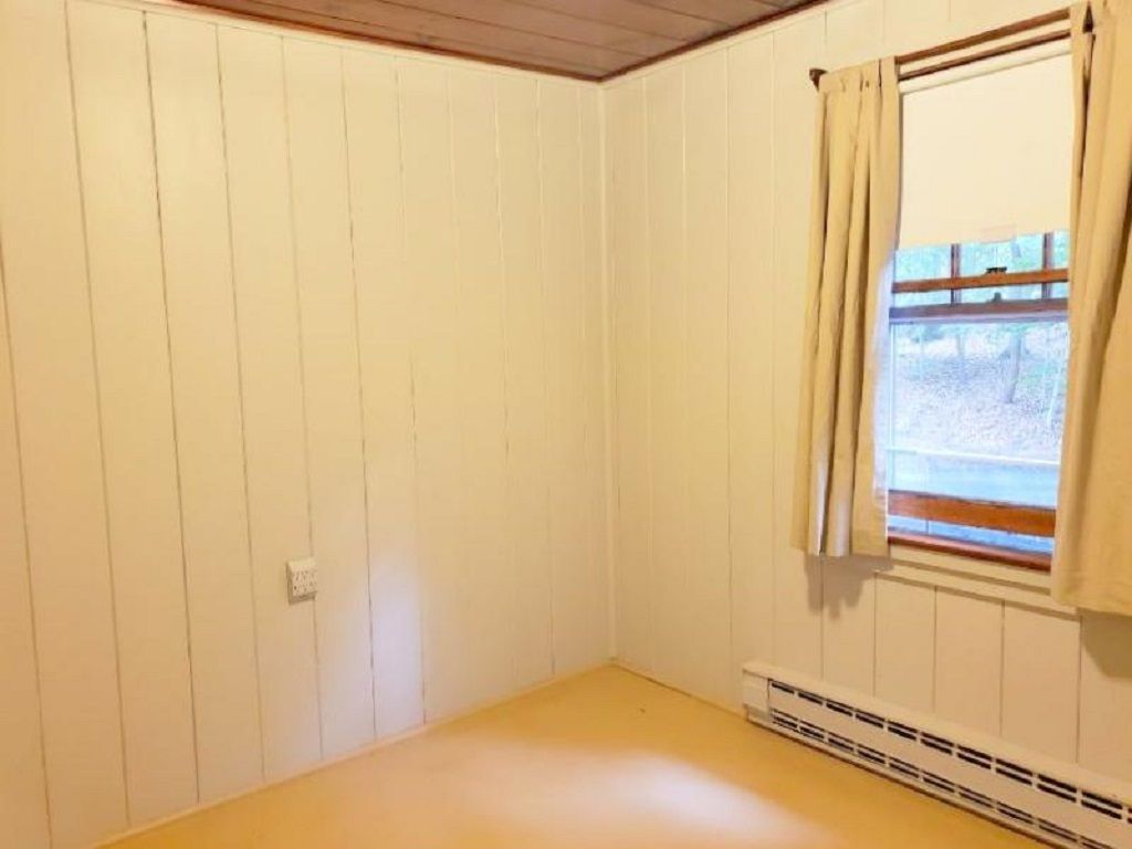  Small Front Bedroom View 2