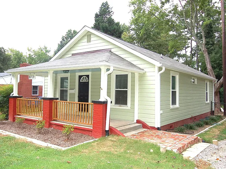 8709 Chapel Hill Rd — Photo 2
