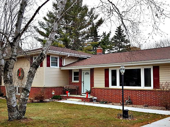 2nd image of 108 Wenban Ave