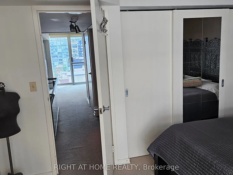 388 Richmond St W #910 — Photo 12
