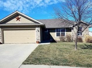 806 Oak Rdg, Kearney, MO 64060