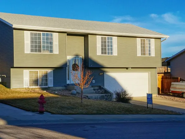 2404 Sage Valley Dr, Gillette, WY 82718