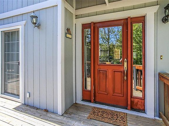 4th image of 324 Meadow Cir S