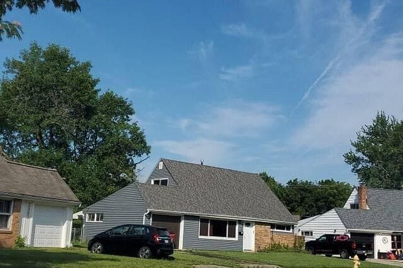 2nd image of 2991 Irwin Ave