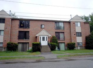 3 Brookside Dr APT 4, Exeter, NH 03833