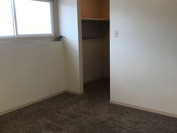 4th image of 5924 63rd St #5924