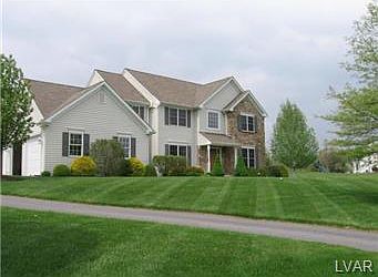 2nd image of 702 Stone Hill Dr