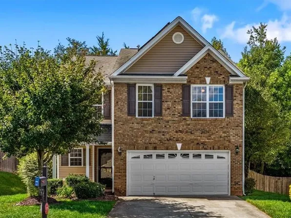 754 Peachtree Meadows Cir, Kernersville, NC 27284