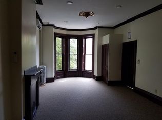 40 W Main St APT 2, Mechanicsburg, PA 17055
