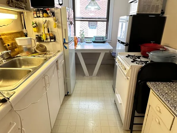 2876 Humboldt Ave S APT 202, Minneapolis, MN 55408