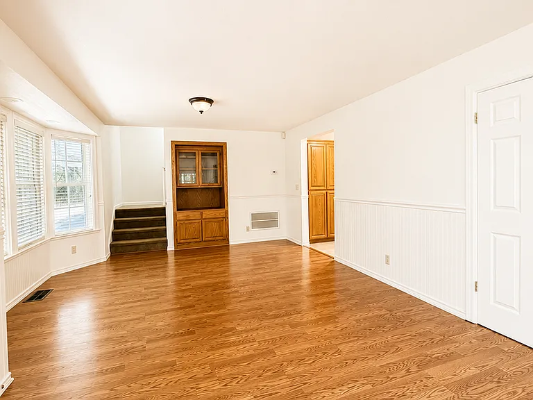 15085 McElroy Rd — Photo 8