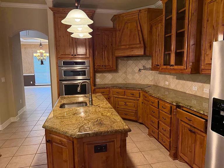 2303 High View Dr — Photo 37