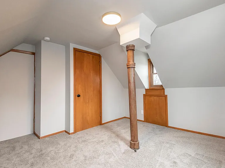 3500 S Clement Ave — Photo 17