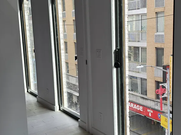 107 Mott Street image 8 of 11