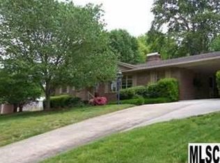 2010 12th Street Dr NW, Hickory, NC 28601