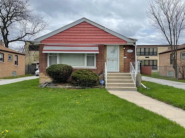 14629 La Salle St photo 1