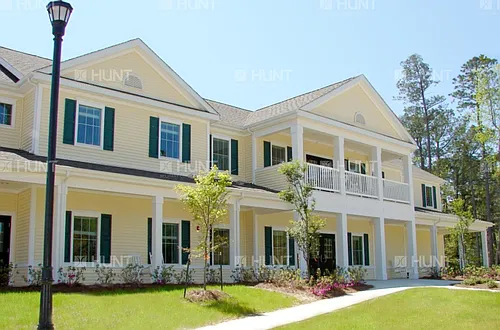 1010 Curtis Dr Photo 1