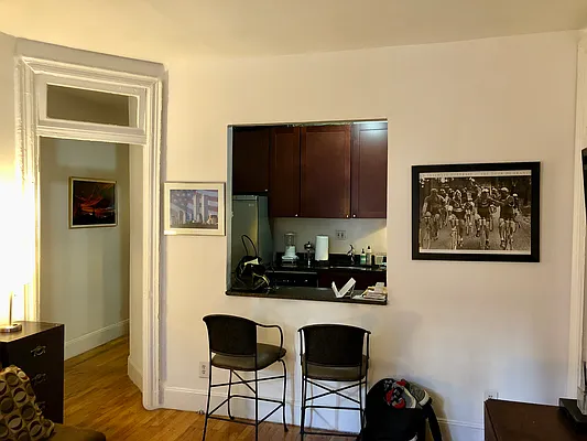 Rented by LJ Sloane Management | media 26