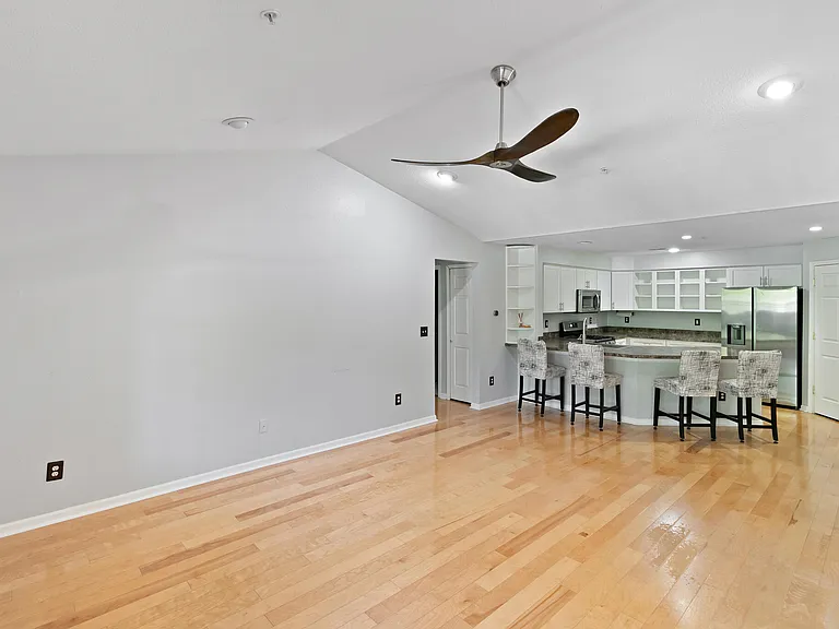 1407 Millbrook Trl — Photo 8