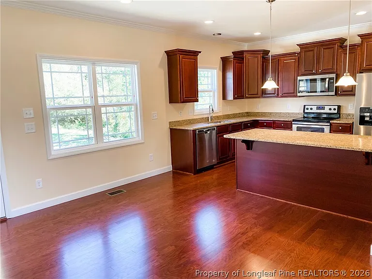 2935 Cornell Dr — Photo 4